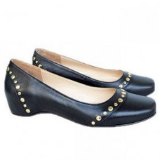 Baleríny Christian Louboutin Mousse Clou v černé barvě Baleríny Christian Louboutin Mousse Clou v černé barvě